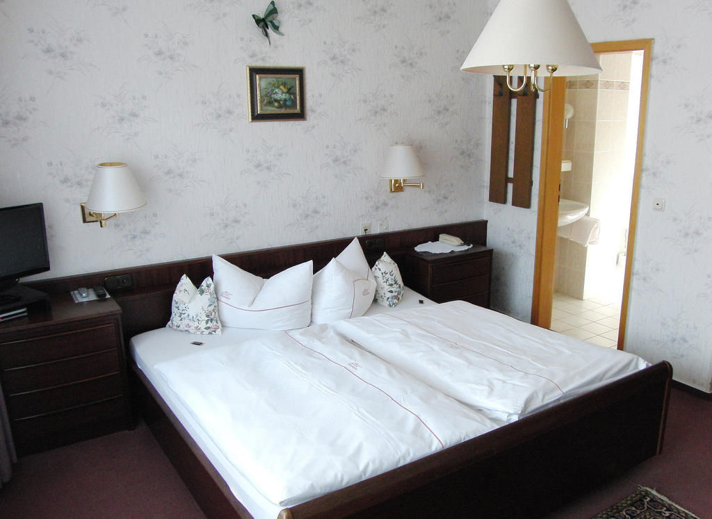 Hotel Olympia Bad Orb Quarto foto